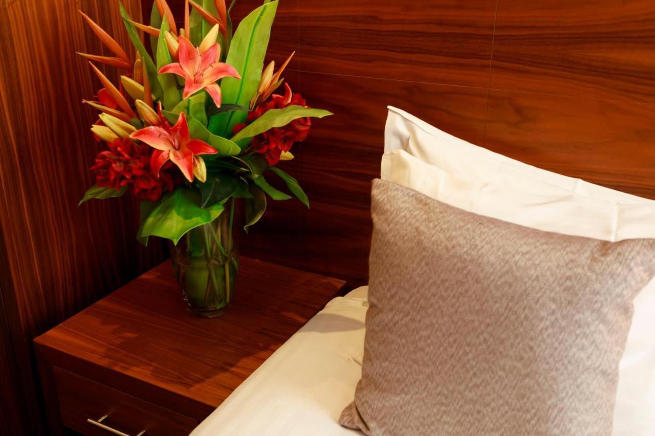The Victoria Hotel Canterbury Bagian luar foto